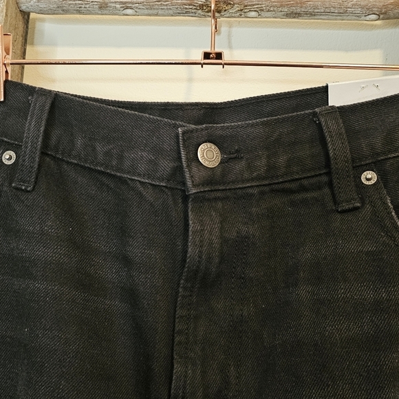 ⭐️40% Off⭐️ Old Navy Dad Shorts in Faded Black - Picture 6 of 14